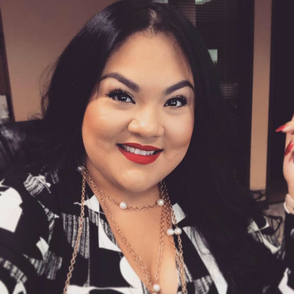 Meet your Posher, Cynthia